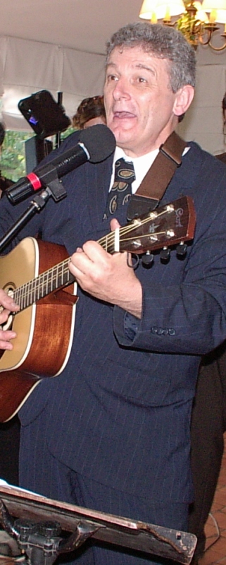 Gilles Machard &agrave; la guitare