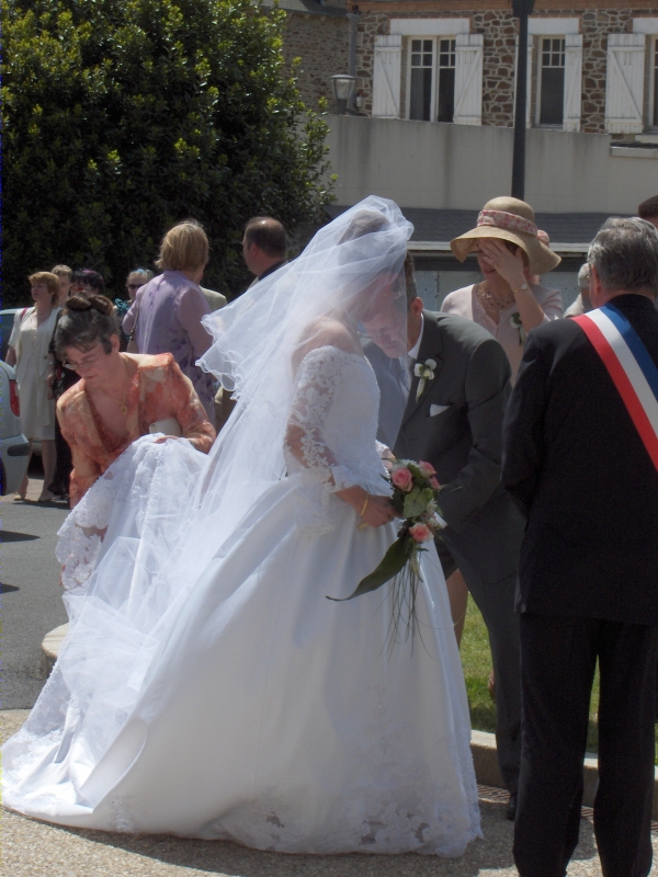 Le maire accueille Karine et son papa
