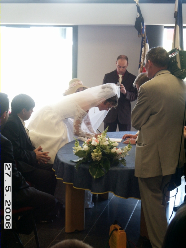 Signature de la mari&eacute;e